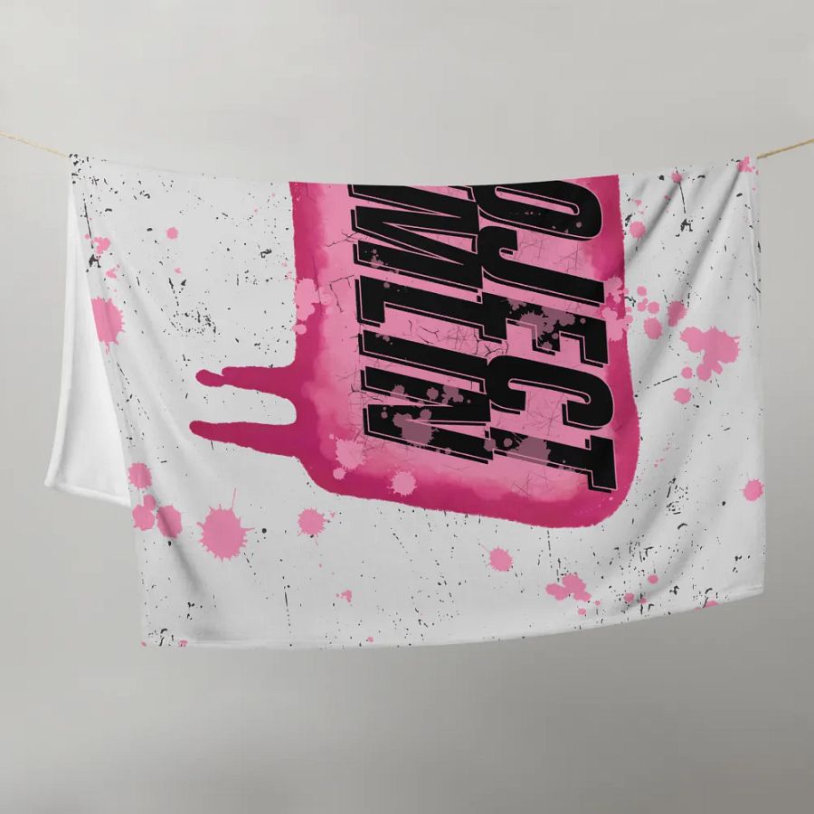 Project Gremlin Blanket product image (21)