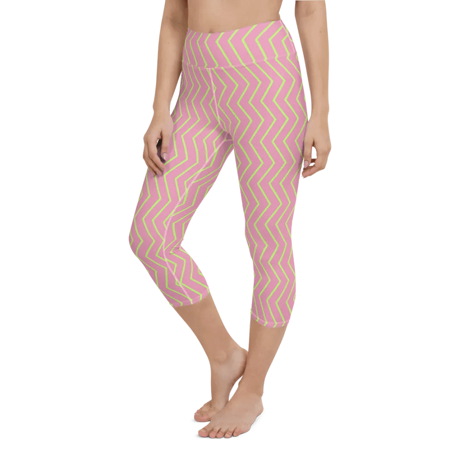 Zigzag Zest Yoga Capri Leggings product image (12)