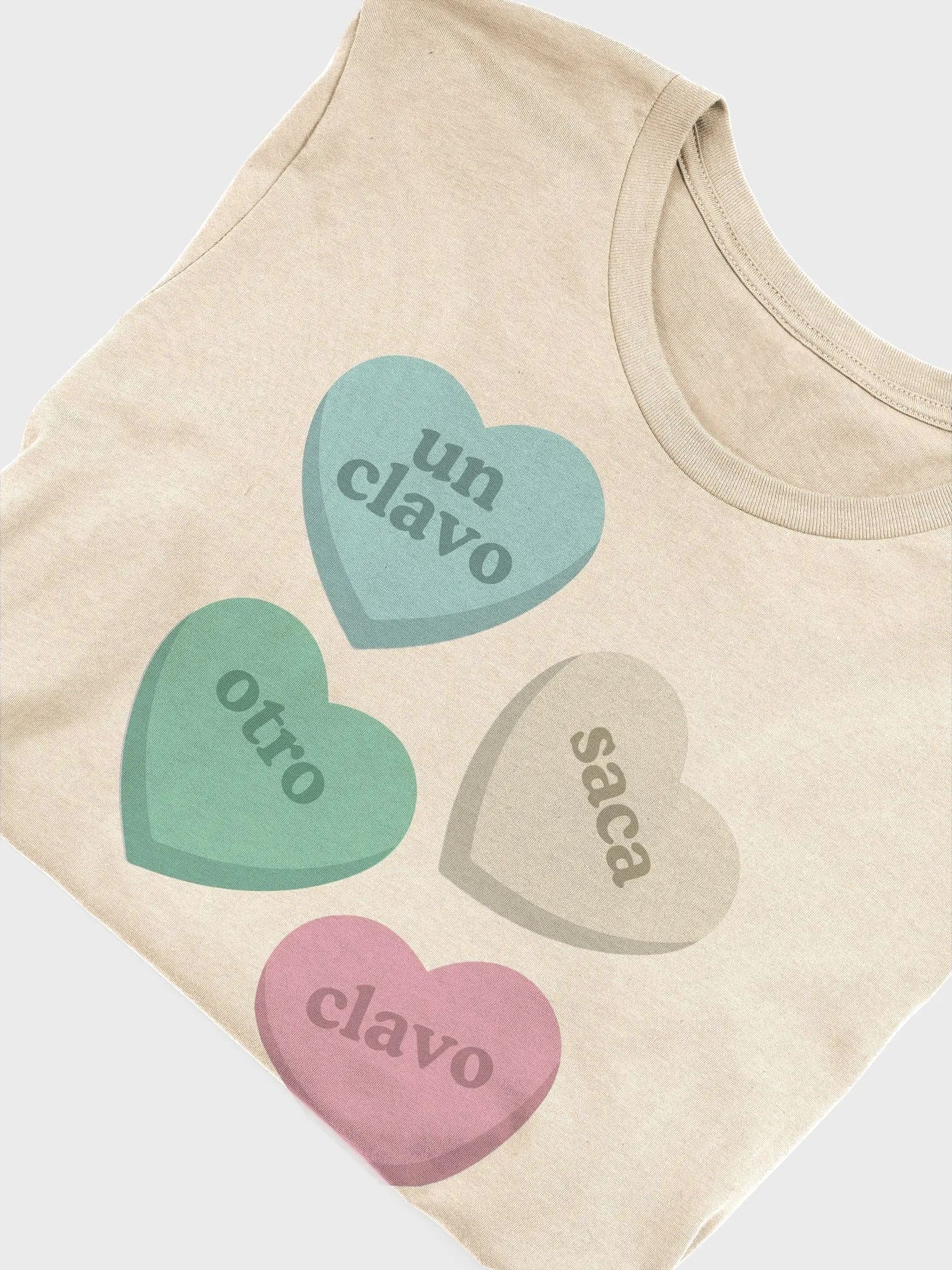 Un Clavo Saca Otro Clavo Camiseta Unisex product image (4)