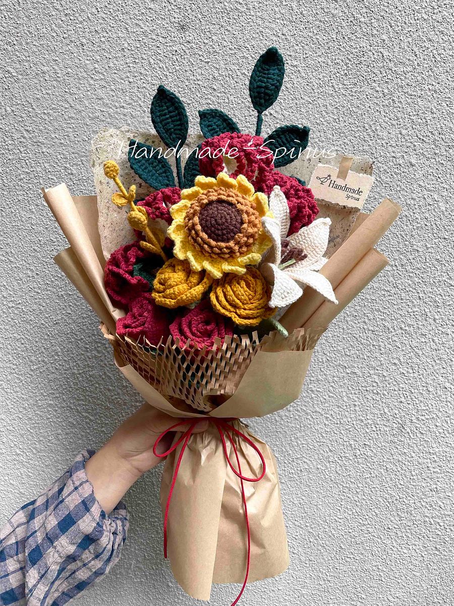 Crochet Knit Bouquet Of Flowers For The Garden product image (3)