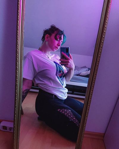 It's merch time baybeeee 🌙✨ 
You folks asked and you shall receive! My first ever Litheriel merch (designed by yours truly) c...