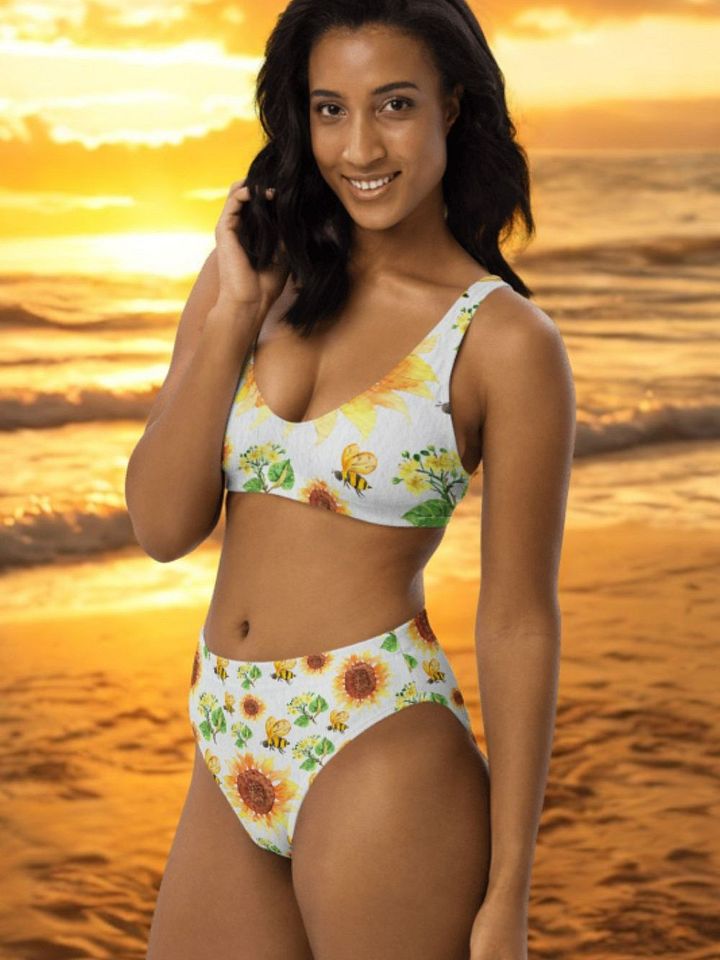 Buzzing Sunflower Delight Bikini Set product image (1)