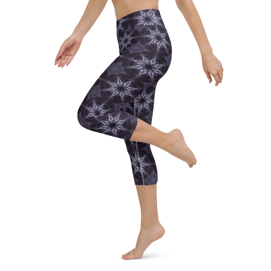 Shapes Galore Capri Leggings product image (11)