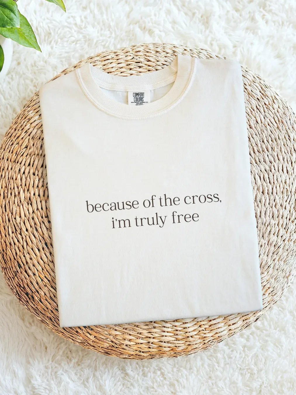 Because of the Cross, I'm Truly Free – Unisex Tee product image (1)