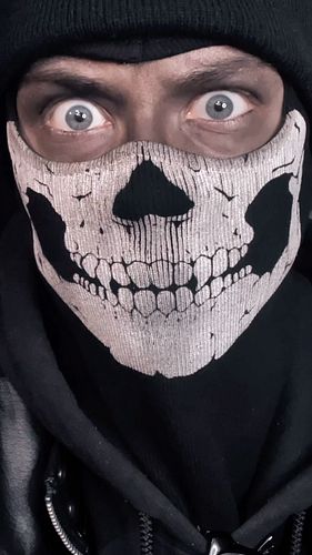 haaapppy tuesday! started reading lights out last night 😳
#cod #simonriley #ghost #maskedman