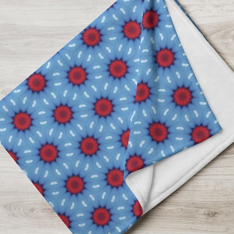 Blue Red & White Sunshine Seamless Patterned Throw Blanket product image (7)
