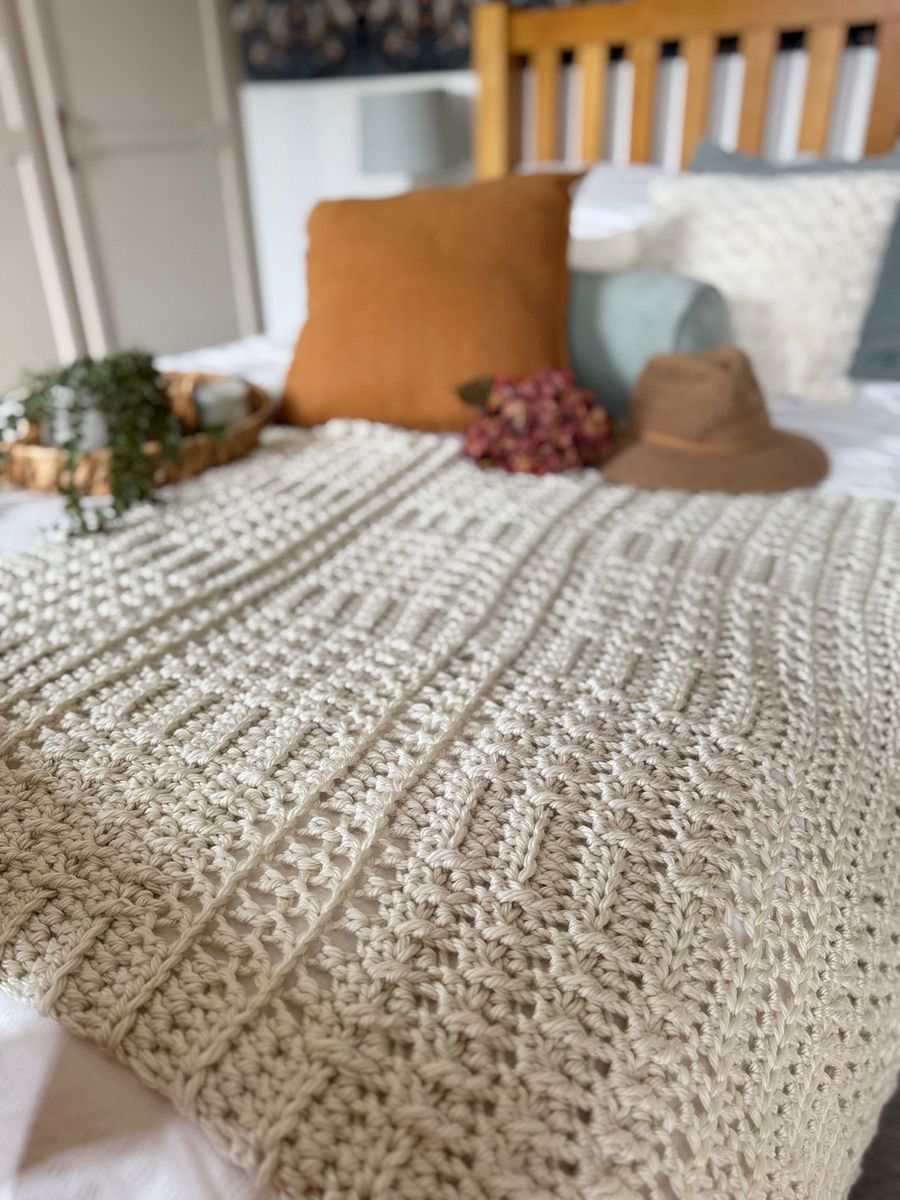 Silver Squares Thick Crochet Blanket Pattern | Quick, Easy Bulky Blanket PDF product image (5)