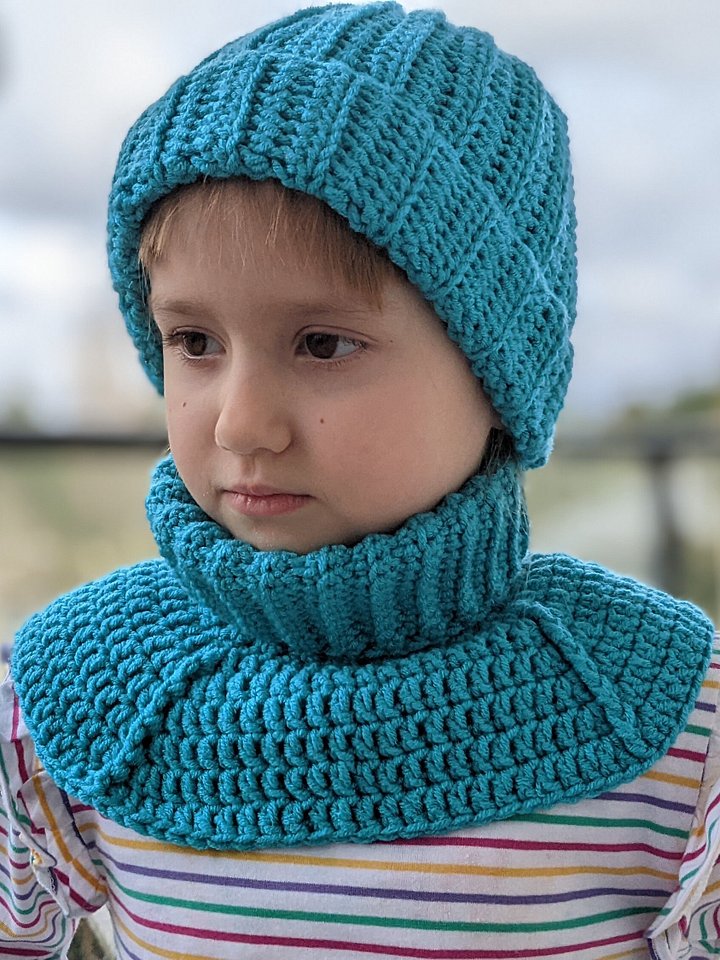 Crochet Baby Turtleneck Dickey & Hat Patterns Set product image (1)