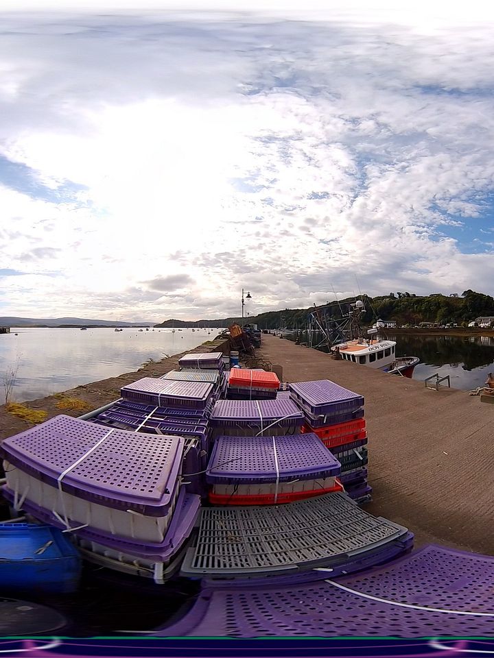Scottish Treasure "Tobermory Old Pier" Moment product image (1)
