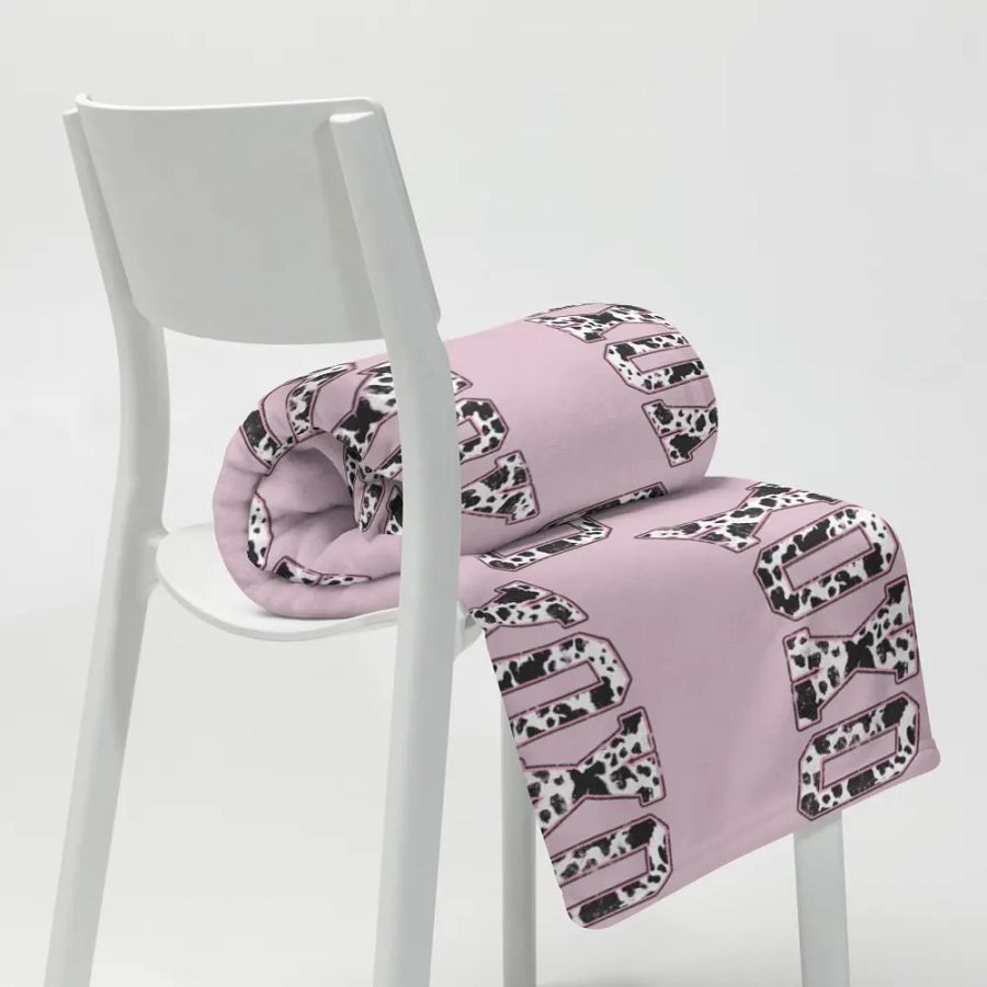 XOXO Blanket product image (8)