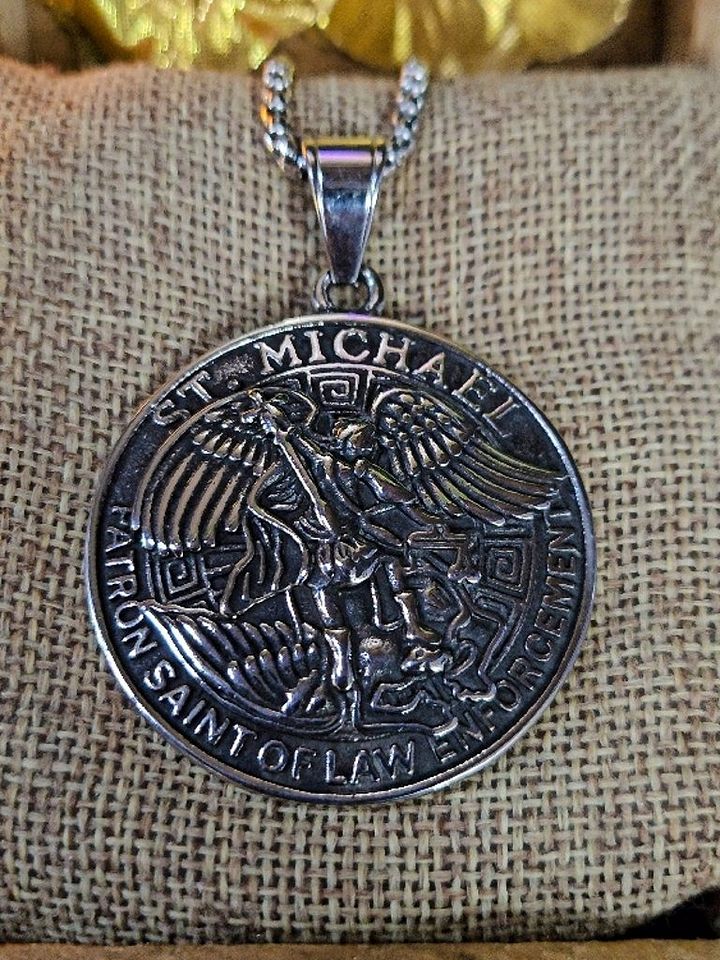 The Armored Kingdom Saint Michael Sword Necklace (Silver) product image (1)