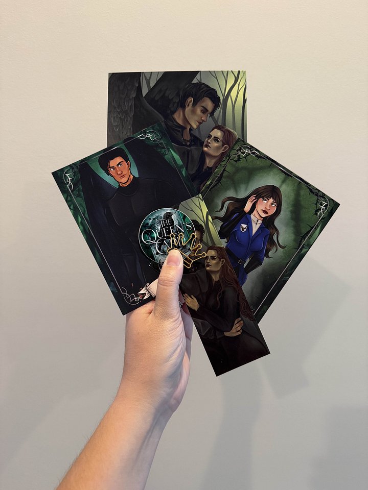 The Queen's Card Book Swag product image (1)