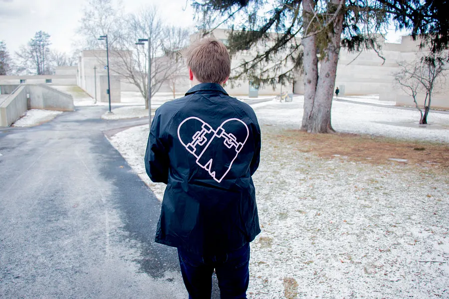 windbreaker (pink & black) product image (5)