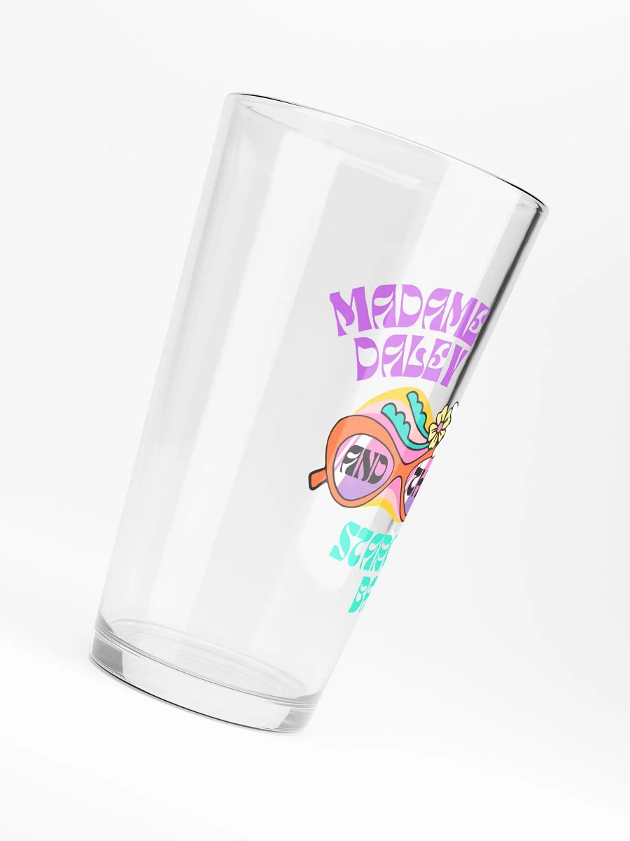 Sunnies & Daisies Pint Glass product image (6)