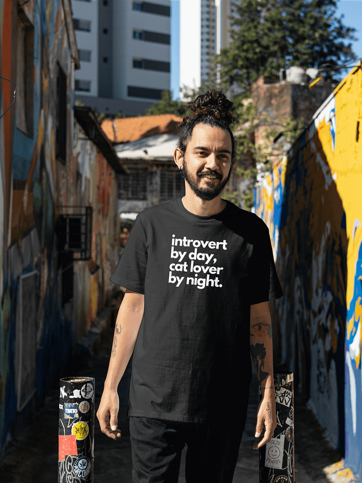 Introvert Cat T-shirt product image (2)