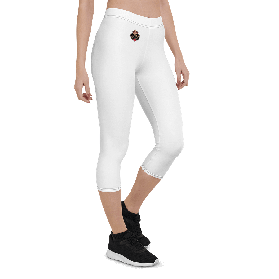 QUEEN SANDS Customizable Capri Leggings product image (6)