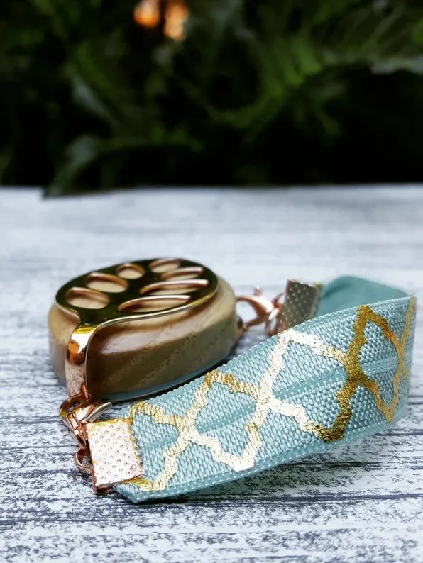 Teal Quatrefoil Elastic Bracelet | Handmade Accessory for Bellabeat Leaf Urban & Ivy product image (1)