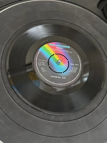 Wishbone Ash : EP ( Sometime in the 70s)

This used to be on various pub juke boxes in the 70s. However, due to the length of...