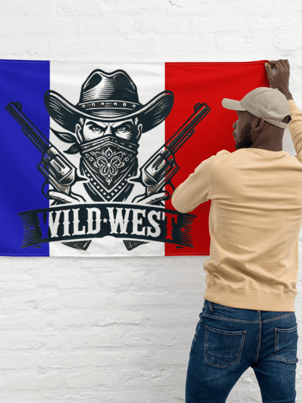 Drapeau "WILD WEST" – Fierté Française & Esprit Western product image (2)