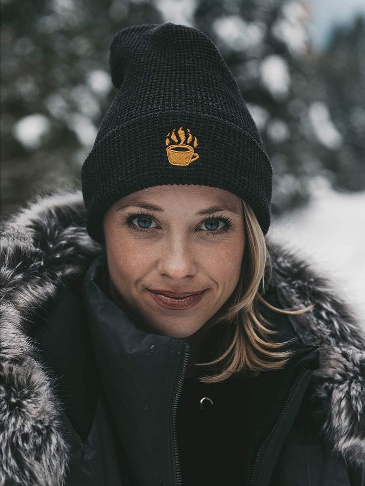 Beanie-Gold thread product image (1)