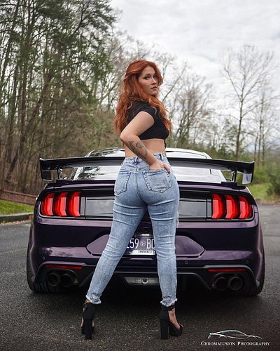 💃 // @therealjulibolt 
📸 // @chromalusionphotography 
🏎 // @_splenda_dadddy 
———————————— 
👉 Follow @automotiveangels for the...