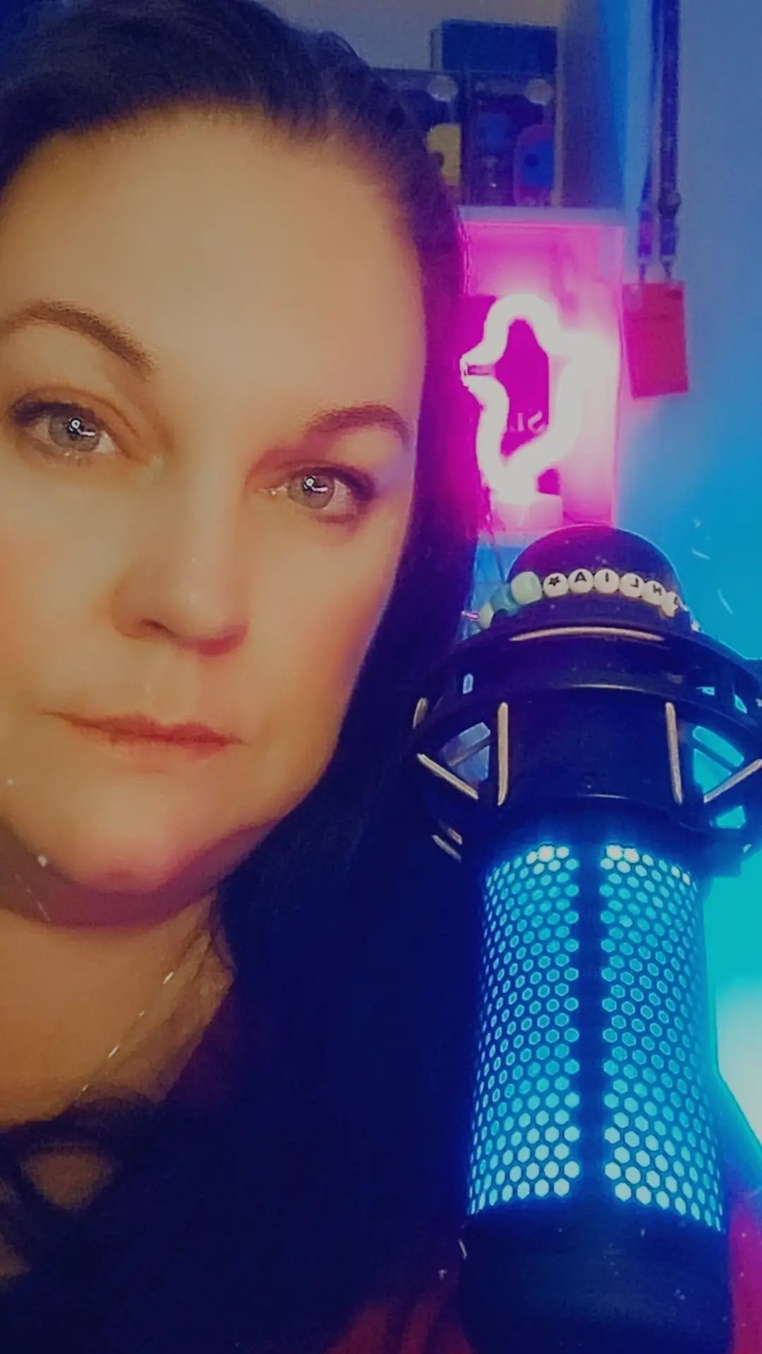 I hope to host a just chatting stream soon . All of the wonderful women who attended TwitchCon  and those who were in the audience would be welcome. #womeninsolidarity#maryland #fyp #twitchstreamer 