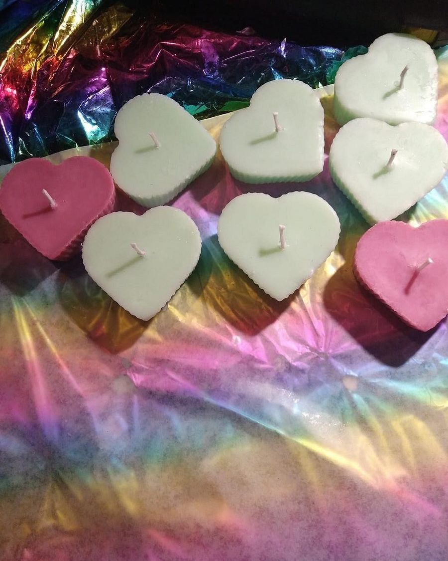 Heart-Shaped Floating Candles product image (1)