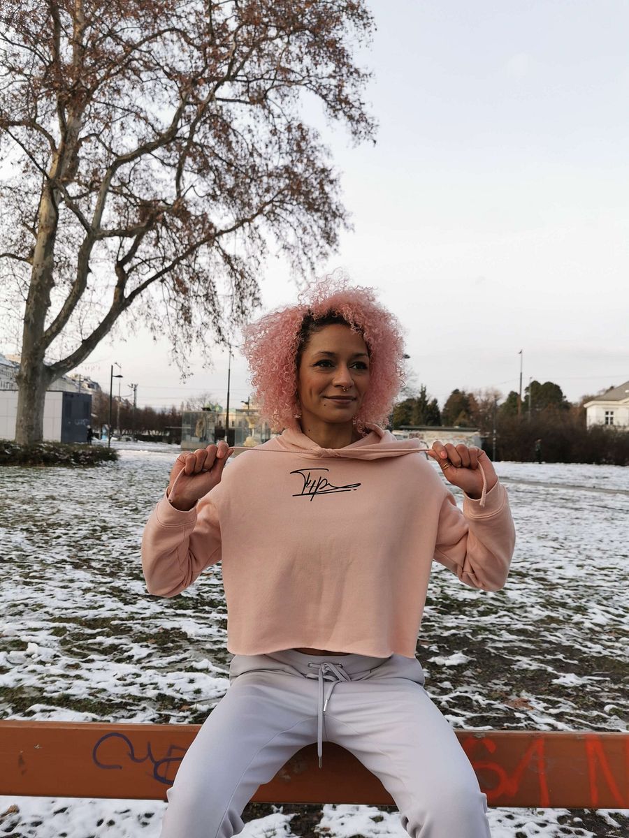 T4P Crop-Hoodie Beige/Black (Bella+Canvas Fleece Crop Hoodie) product image (6)