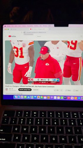 The NFL Is Broadcasting a Game on Regular YouTube Without DRM!