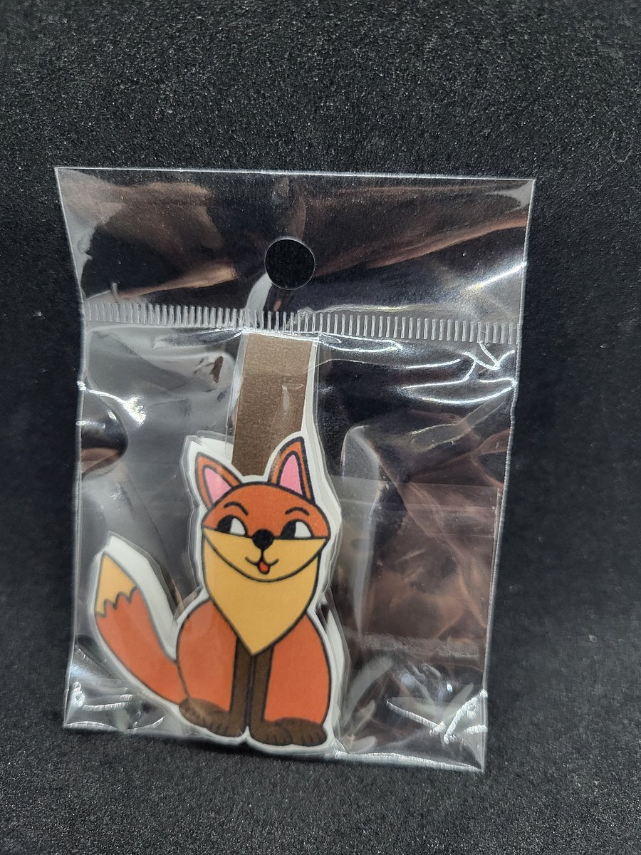 Perky Sitting Fox Magnetic Bookmark – Cute Cartoon Animal Design product image (1)