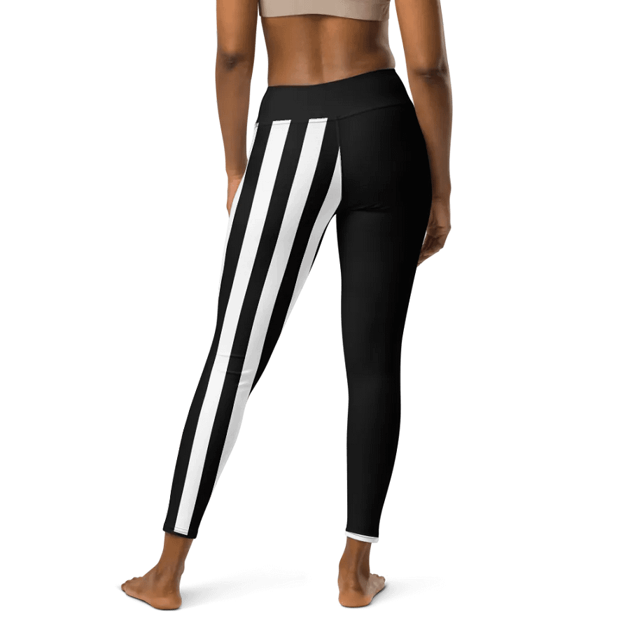 Maltese cross and skull yoga leggings product image (2)