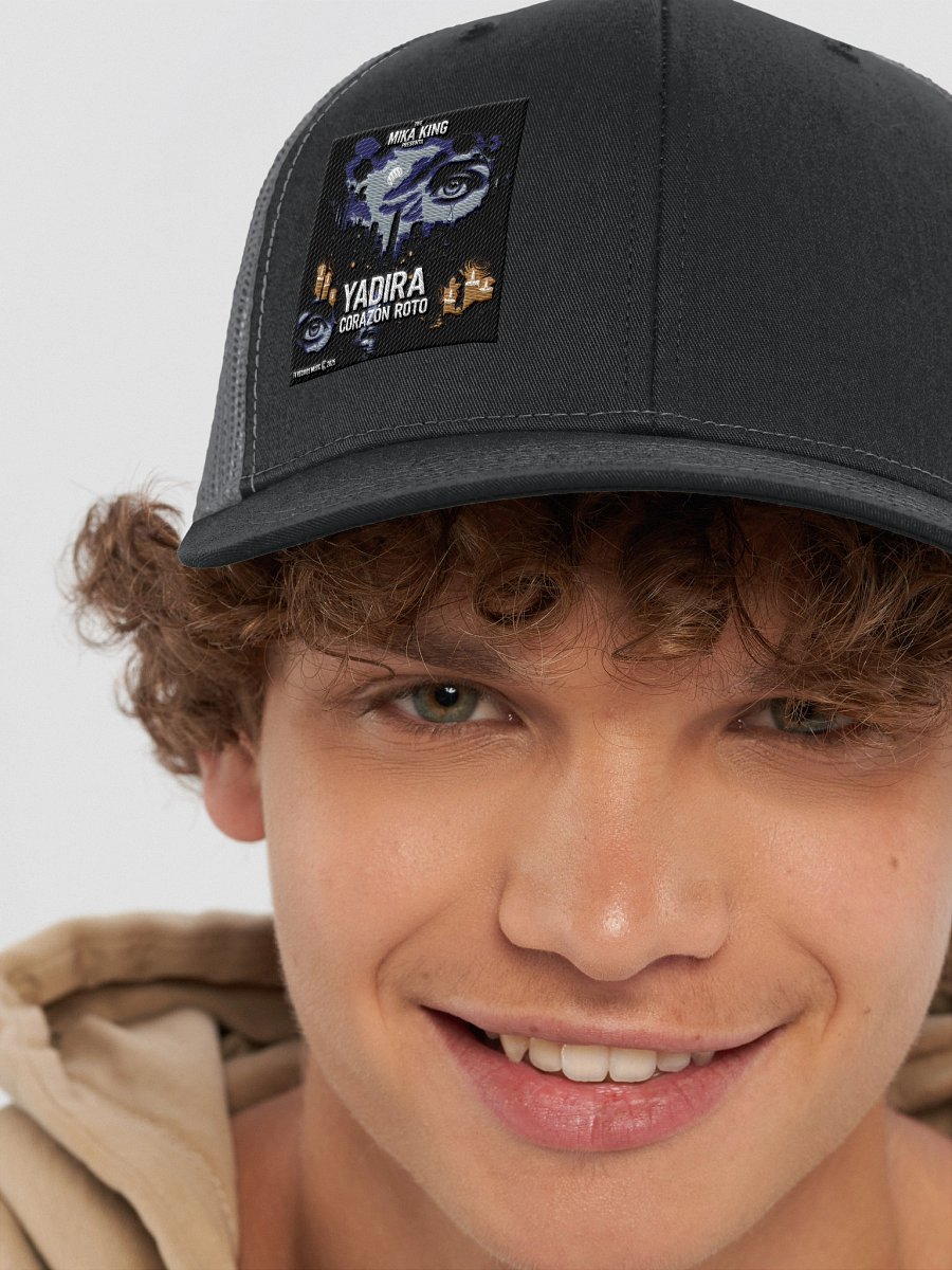 Gorra de camionero Richardson TMK The Mika King Wear Desing Yadira Corazon Roto product image (8)