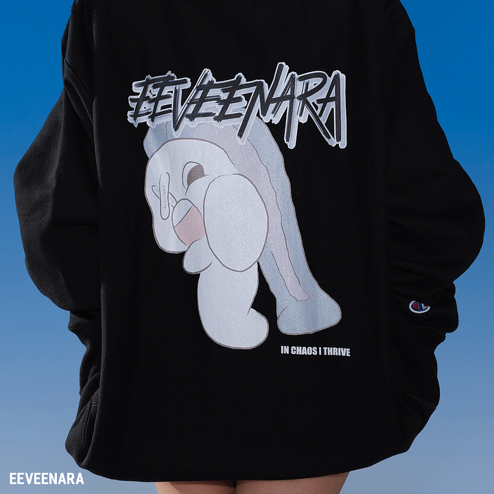 IN CHAOS I THRIVE x CHAMPION SWEATSHIRT - [BLACK] product image (2)