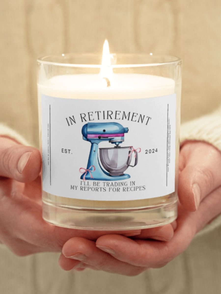 Personalized retirement gift for a baker - Soy wax vegan candle product image (1)
