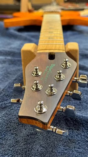 Starting to get some things assembled.

#luthier #guitar  #505guitar #customguitars #lookgoodsoundgood #cnc #cncguitar