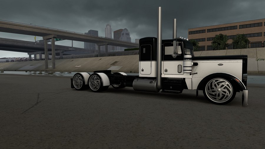 Kenworth W900 "The Legend" / SLM 359 Bundle product image (1)