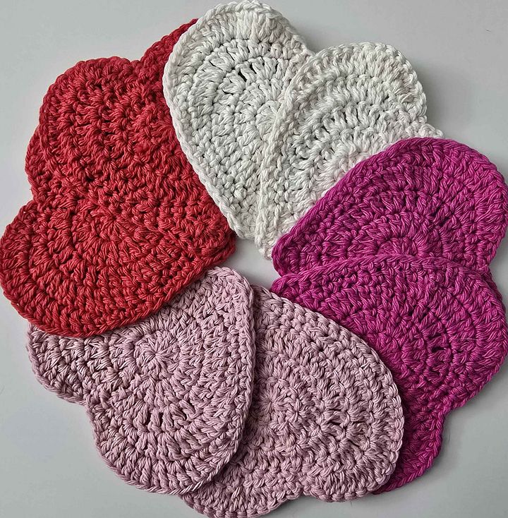 Handmade Crochet Heart-Shaped Cotton Coasters – Set of 8 product image (2)