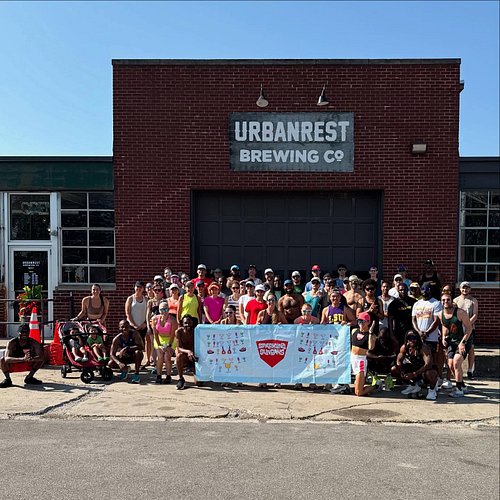 Glow and Gogh in the heat 🥵! 🏃🏾🖼️
#runpaintandsip

Today brought temperatures in the 90’s but that didn’t stop you all from j...