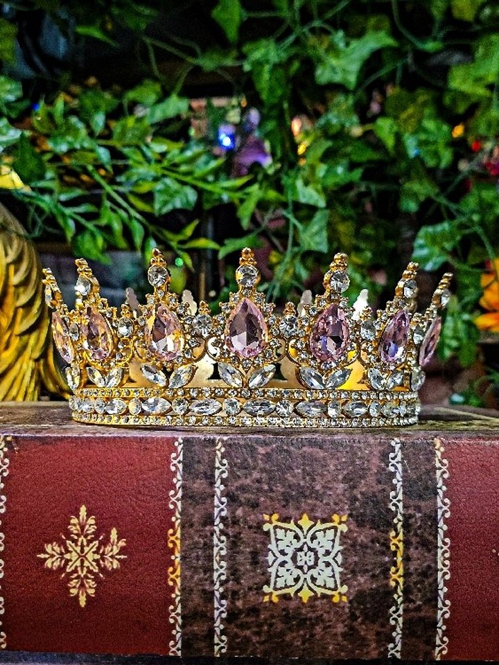 The Armored Kingdom Rose Gold Queens Crown (Gold) product image (1)