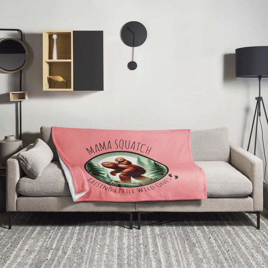 MAMA SQUATCH FLEECE BLANKET product image (6)