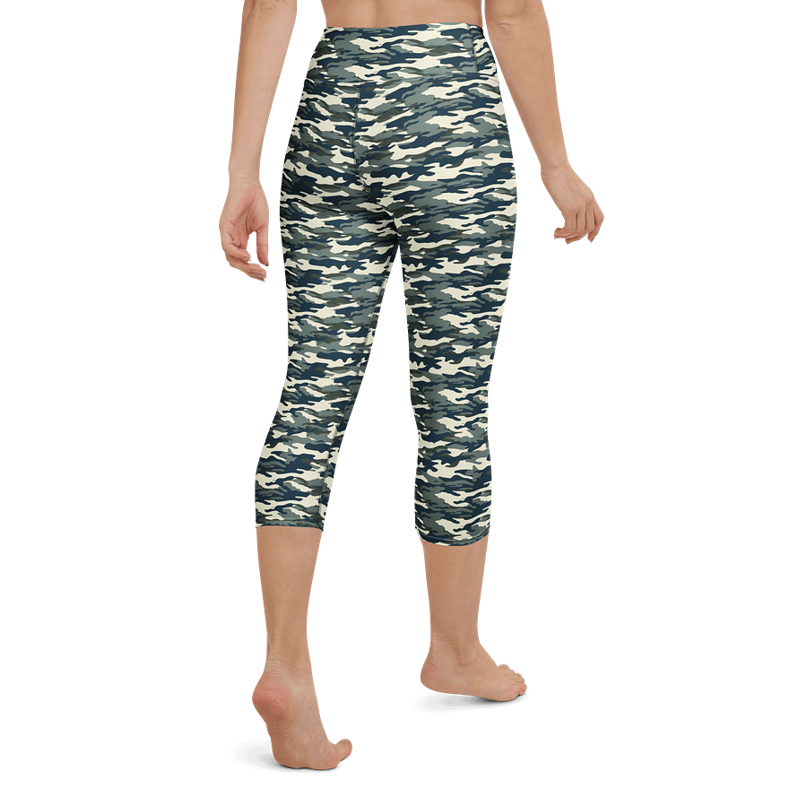 Frosted Camo Yoga Capri Leggings product image (4)