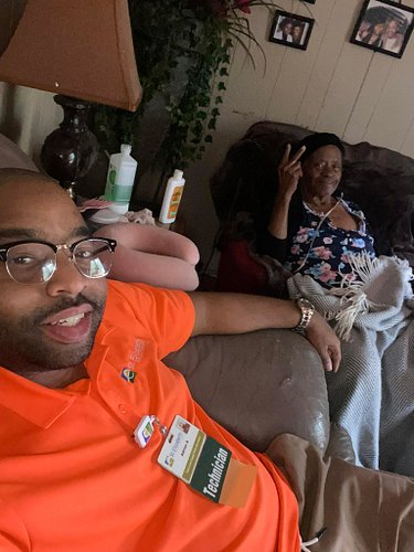 Fresh off work 8hr drive  to see big ma. 🫶🏽