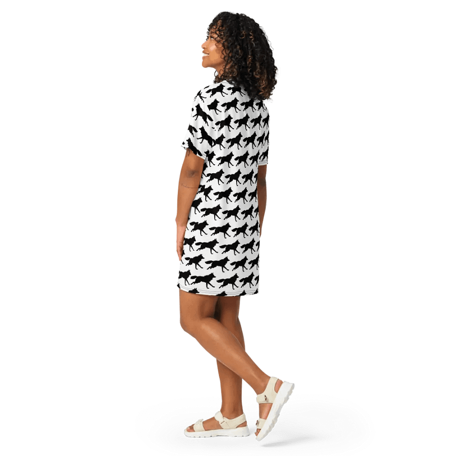 El Lobo All-Over Print T-Shirt Dress product image (11)