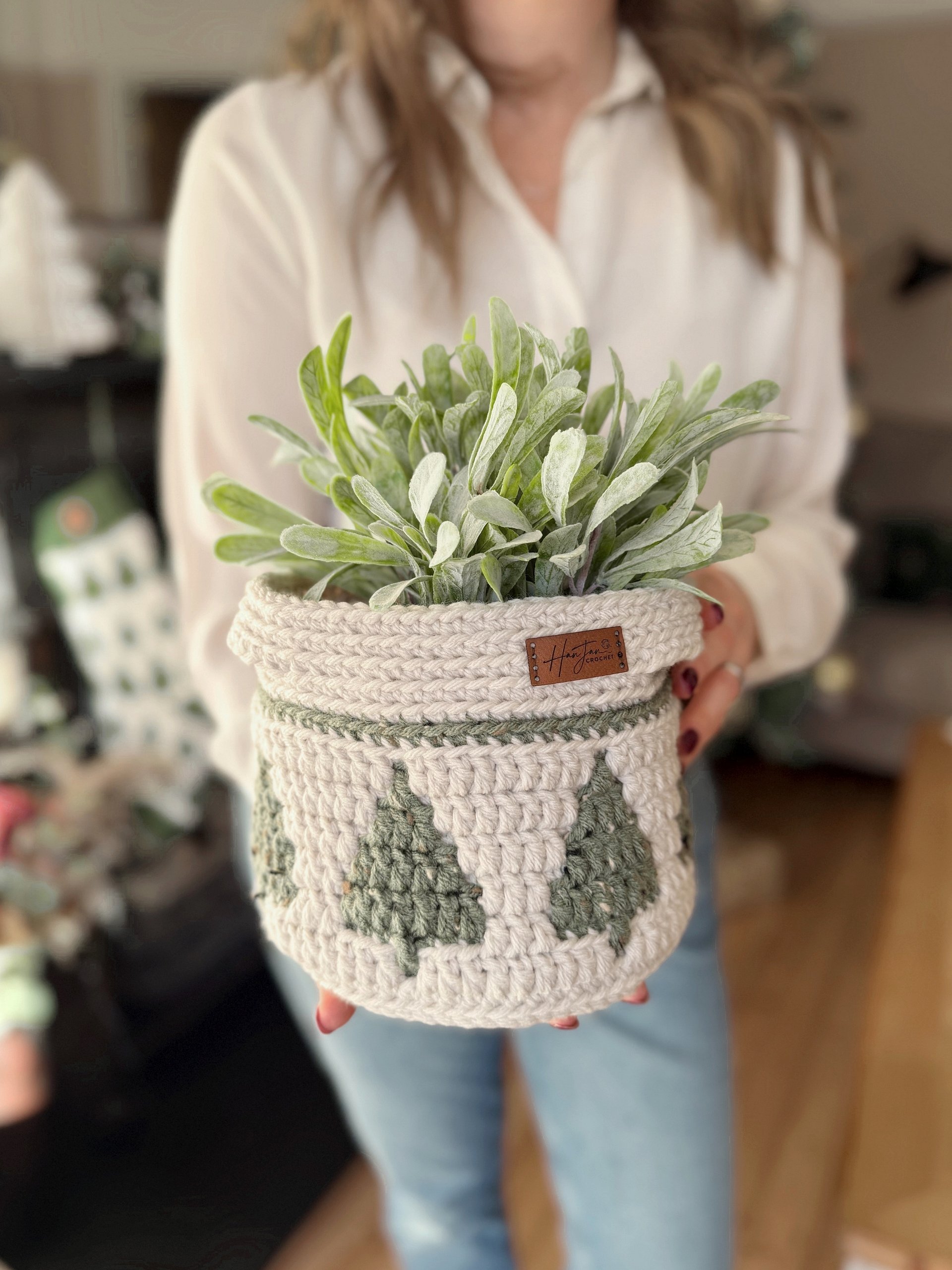 CROCHET PATTERN + VIDEO — Twinkling Trees Mosaic Crochet Baskets — 3 Nesting Sizes storage, gift, plantholder, Charts Included in PDF product image (4)