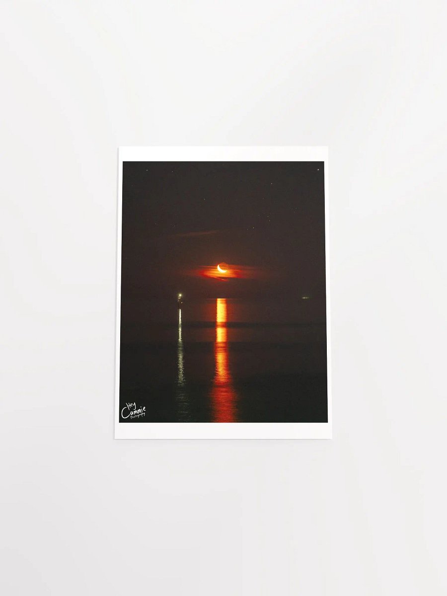The Red Moon - Print product image (4)