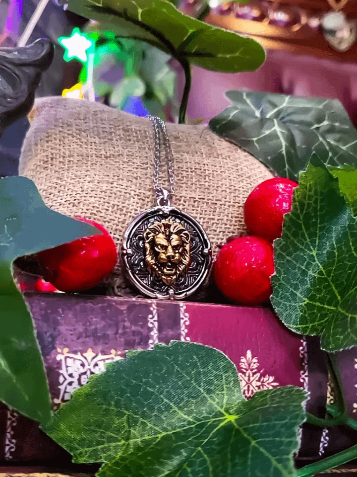 The Armored Kingdom Golden Lionheart Head Necklace (Style 2) product image (1)