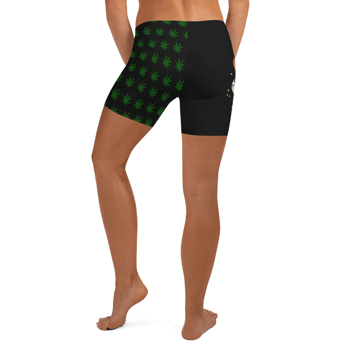 Globert Bong/Leaf Pattern Spandex Women's Shorts product image (2)