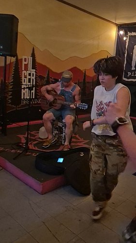 If the ocean were a speaker...

#folkmusic
#folkpunk 
#oops