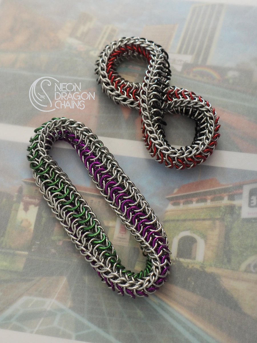 Mobius Fidget Toy / Steel Stripes product image (1)