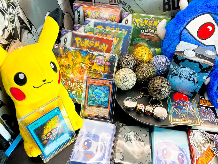 Mystery Box - DnD and PKM + TCG Bundle product image (6)